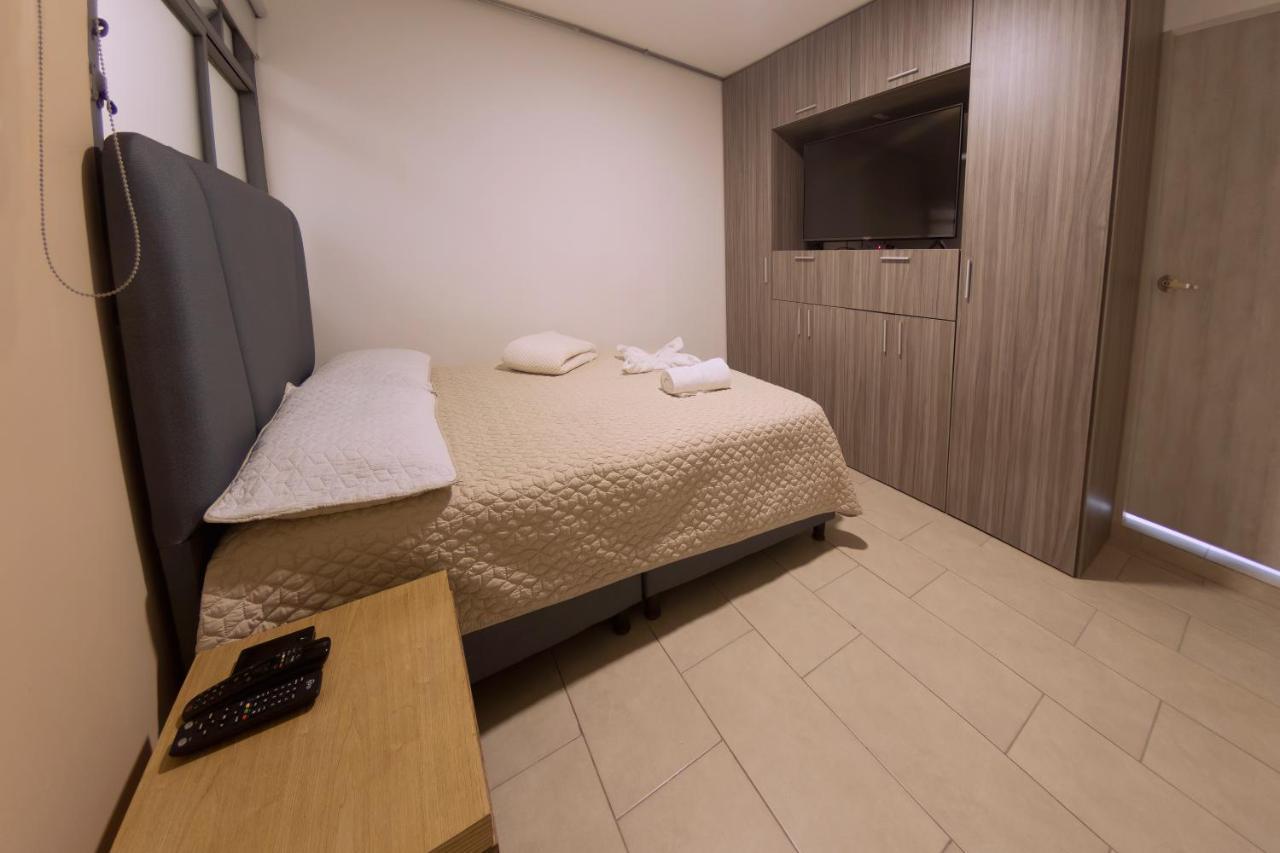 Ventiuna Hotel Y Coliving Перейра Экстерьер фото