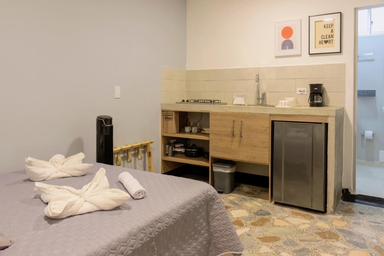 Ventiuna Hotel Y Coliving Перейра Экстерьер фото