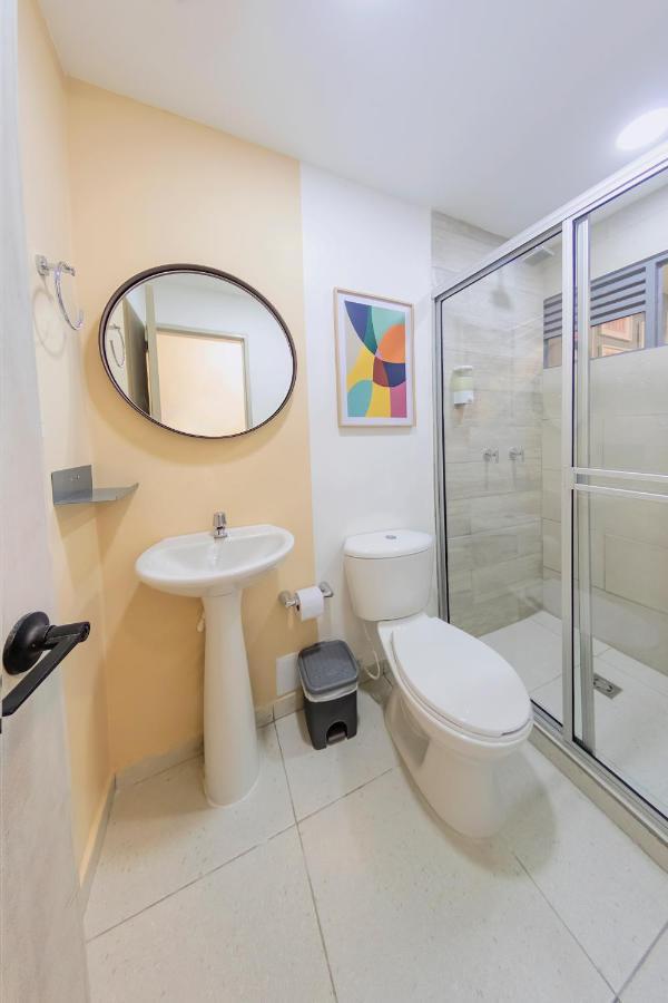 Ventiuna Hotel Y Coliving Перейра Экстерьер фото