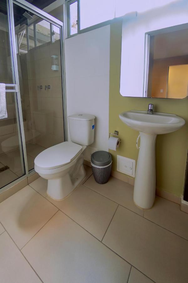 Ventiuna Hotel Y Coliving Перейра Экстерьер фото